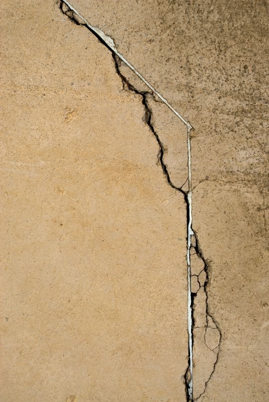 Concrete Crack Patching