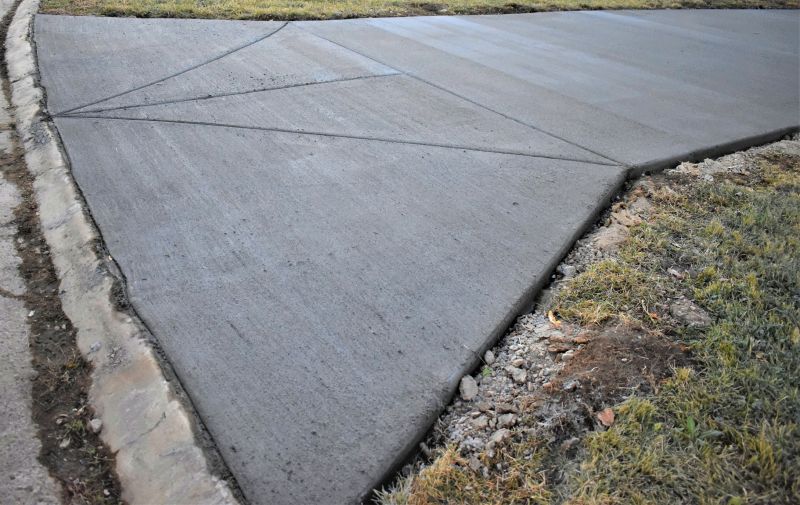 Cement Driveway Repair detail